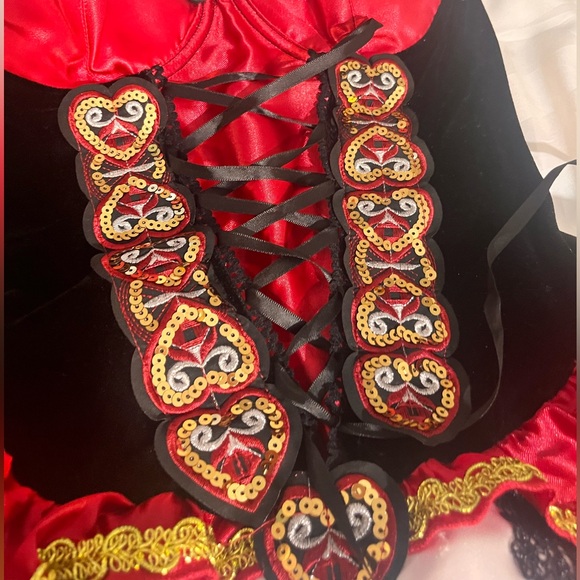Red Riding Hood Costume - Picture 2 of 3